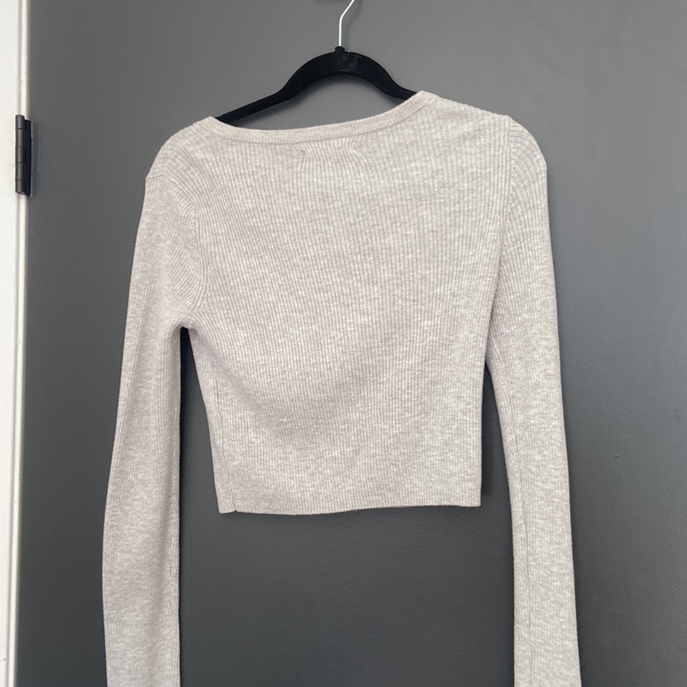 Cropped sweater - Picture 3 of 3
